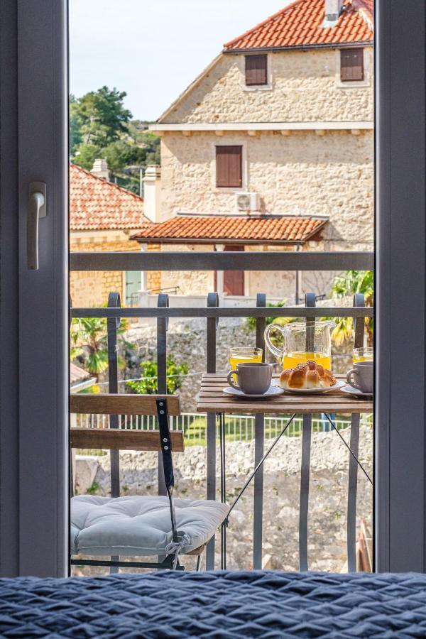 Villa Trebotic Milna  Buitenkant foto